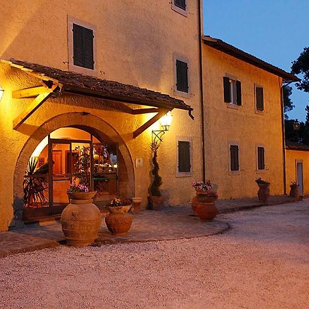 Hotel Bambolo Кастането Кардучи Екстериор снимка